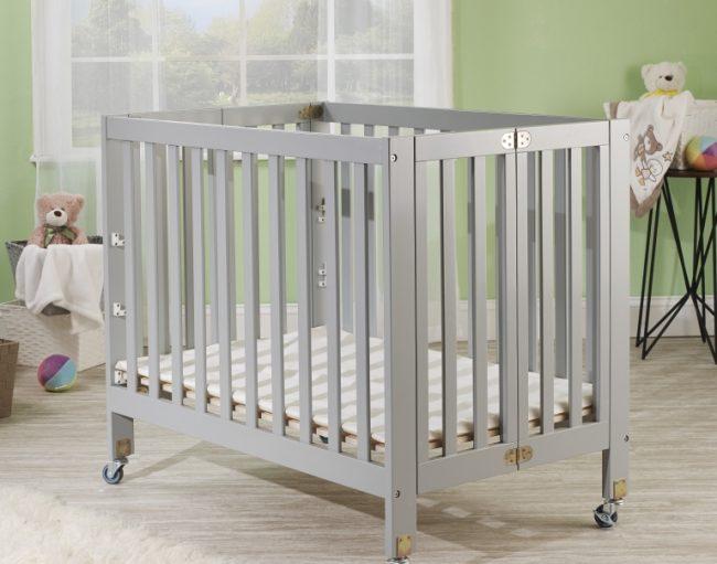 Orbelle Roxy 3 Level Mini Portable Crib + Free 3" Mattress - Mega Babies